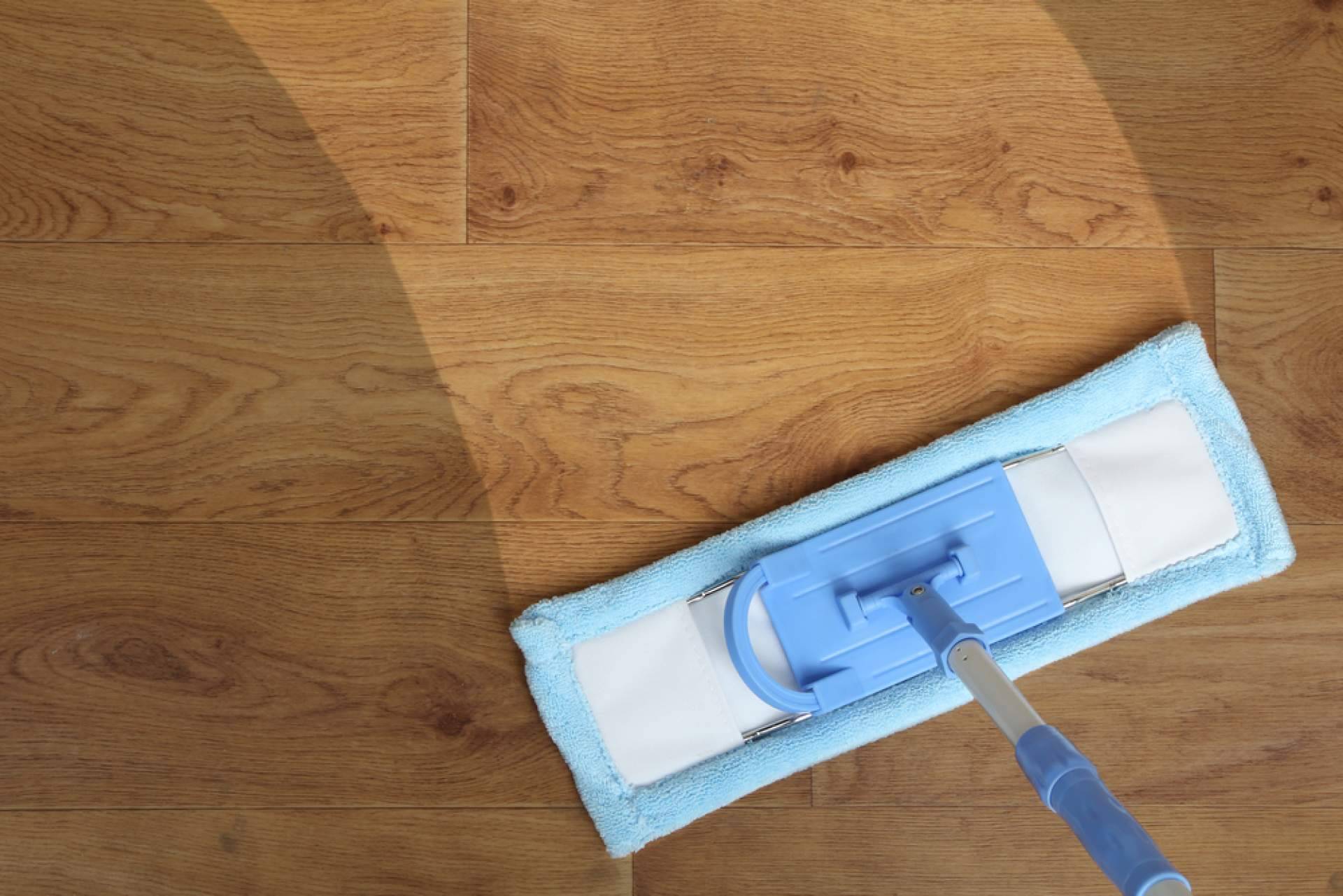 Bona explica cuál es la mejor forma de mantener un suelo de madera