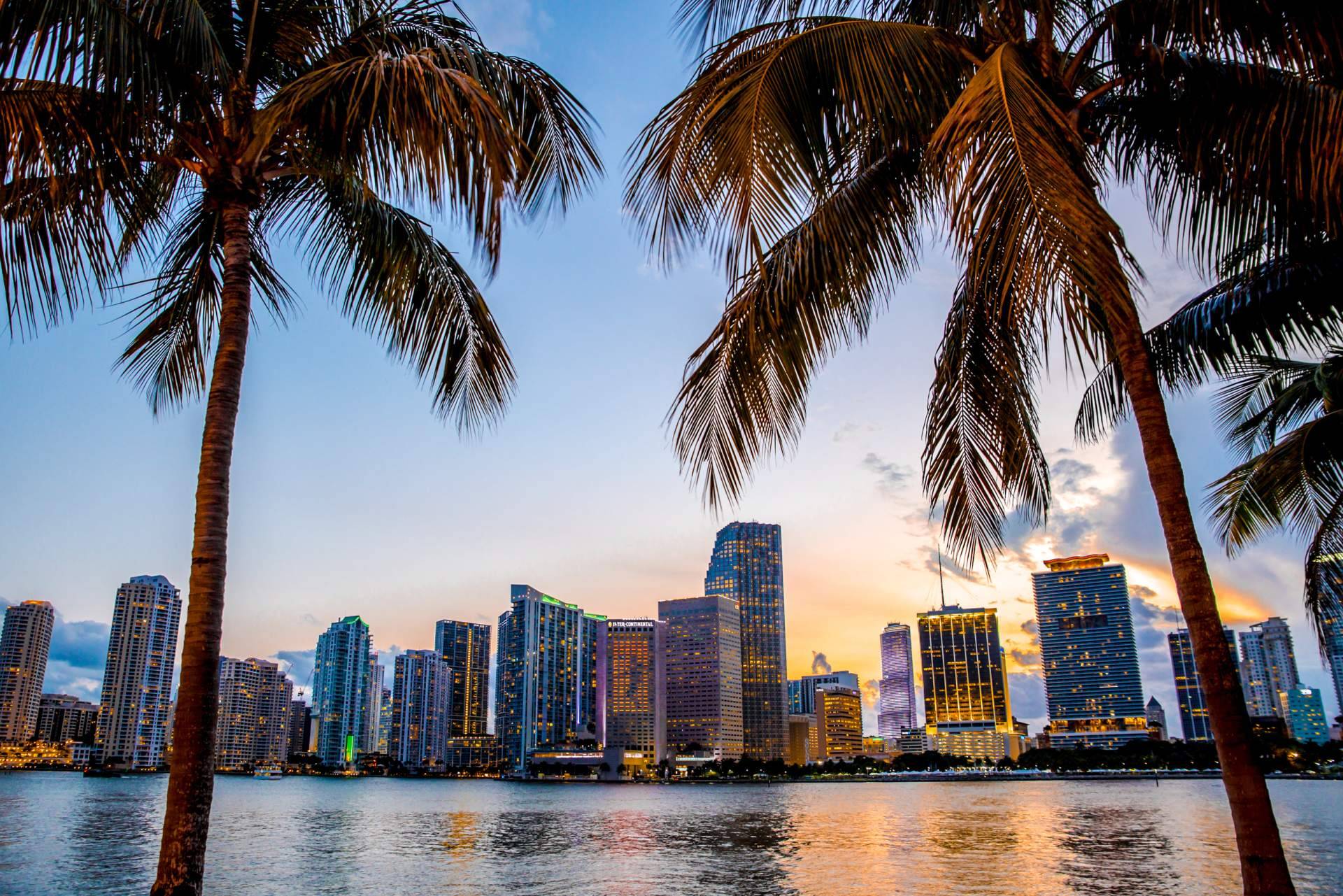 La demanda del mercado inmobiliario de lujo en Miami sigue aumentando, según Mansiones Miami