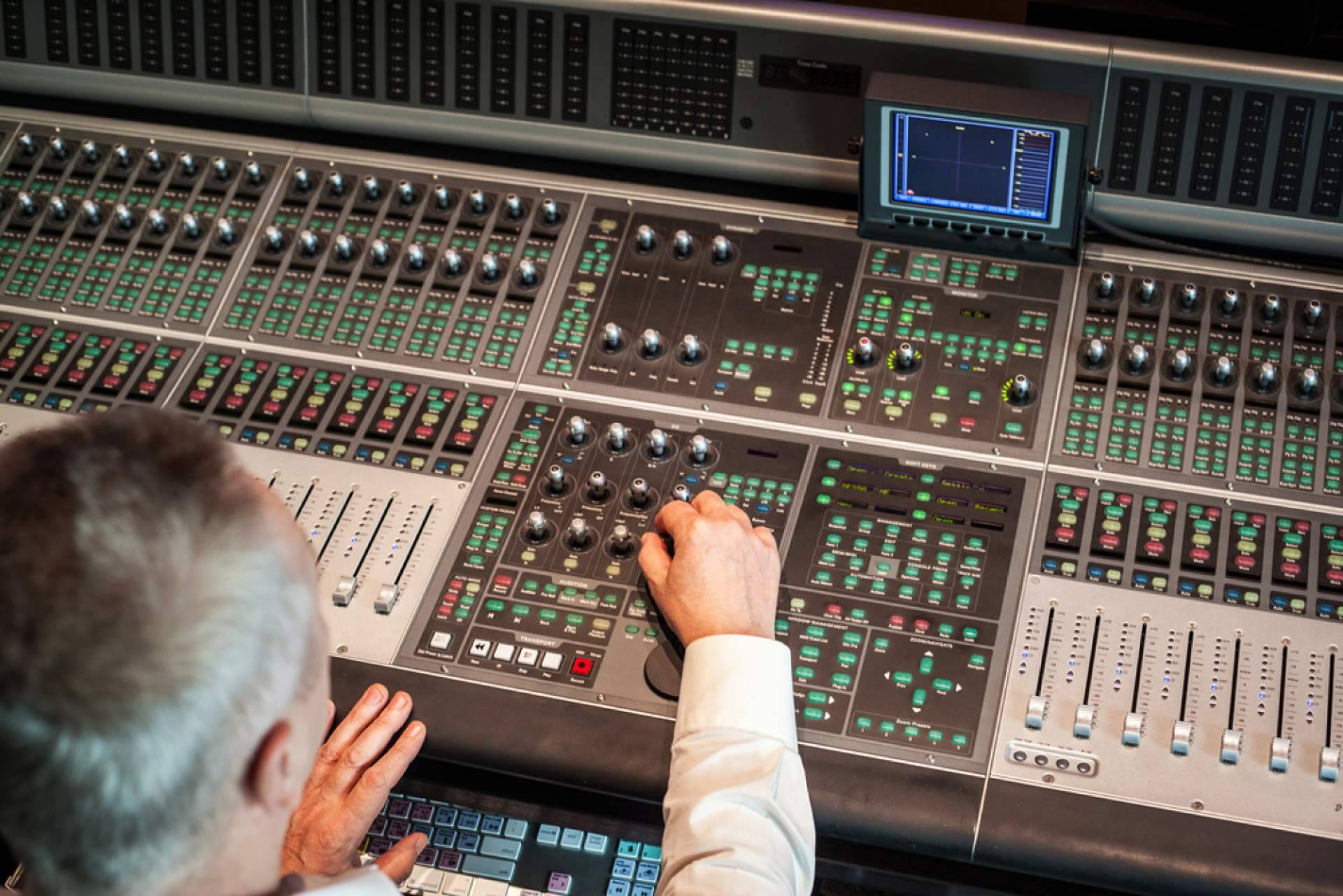 Formarse con el Diplomado en Ingeniería de Audio de ACAD Arts
