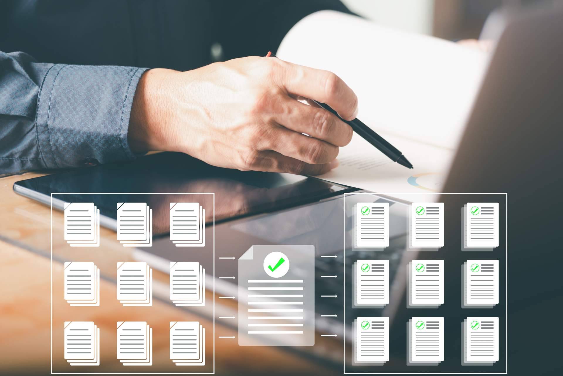 Adaptium simplifica la adaptación de las normativas de los negocios en España