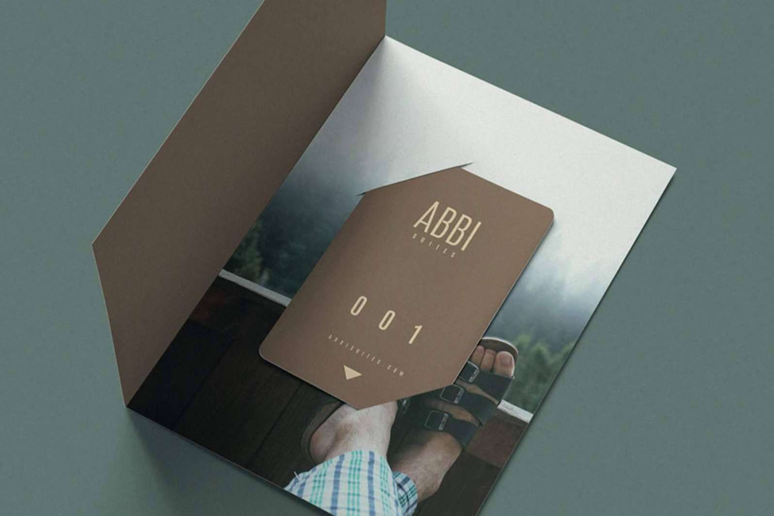 Cómo construir una identidad visual corporativa con Mínima