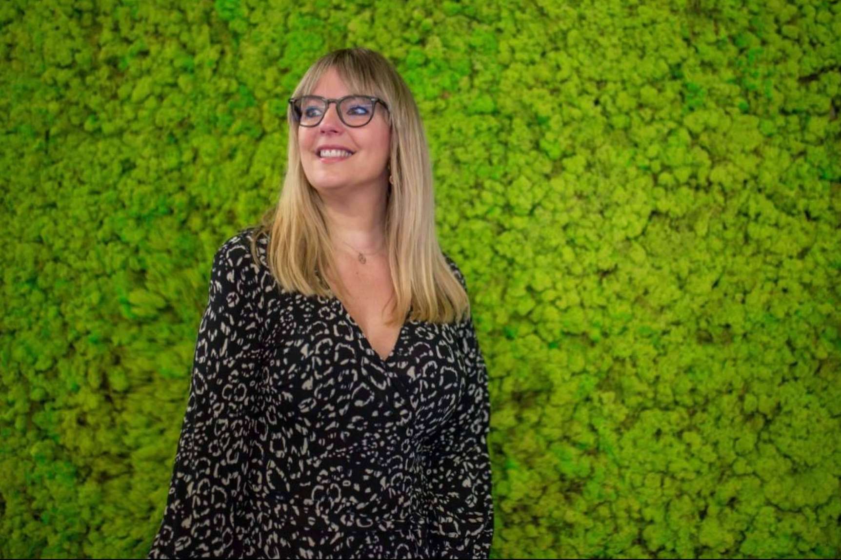 Conectando marcas y personas a través del marketing emocional por Júlia Parés, CEO de Emociona Marketing