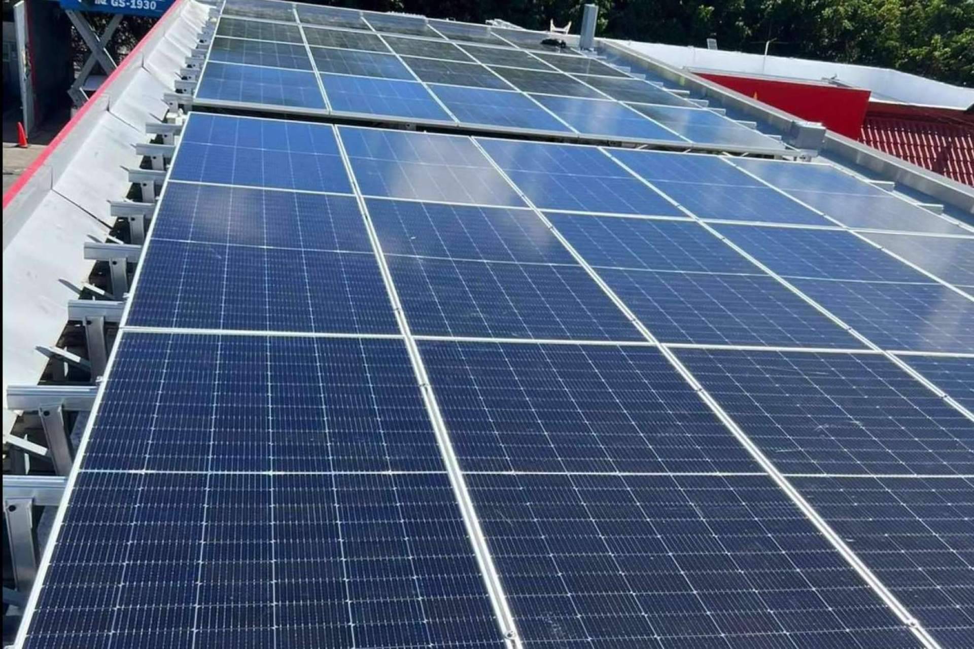 Financiamiento comercial para impulsar el alcance de las energías renovables, con ReSOLient