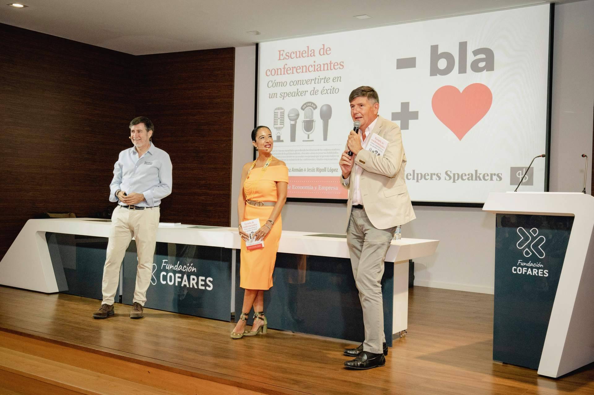 La presentación del libro 'Escuela de Conferenciantes' de Helpers Speakers fue un éxito