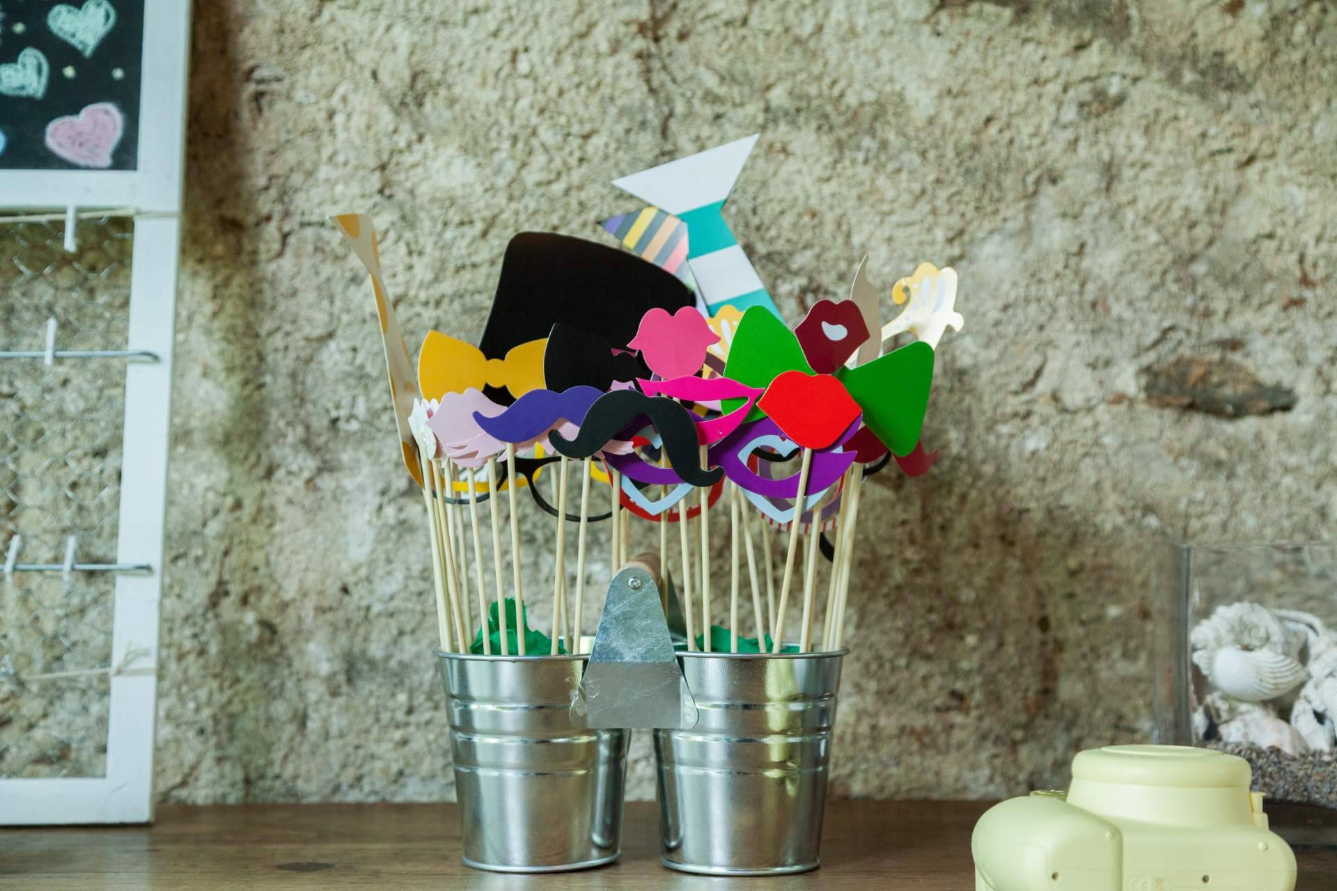 Tu Fiesta Mola Mazo ayuda a personalizar photocalls para fiestas y eventos