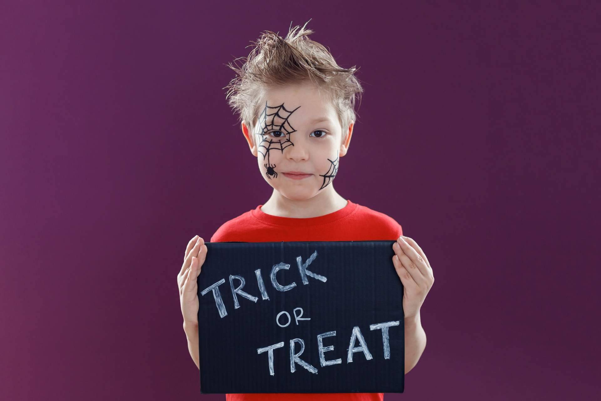 Papelería Artigas, una tienda de pinturas para Halloween