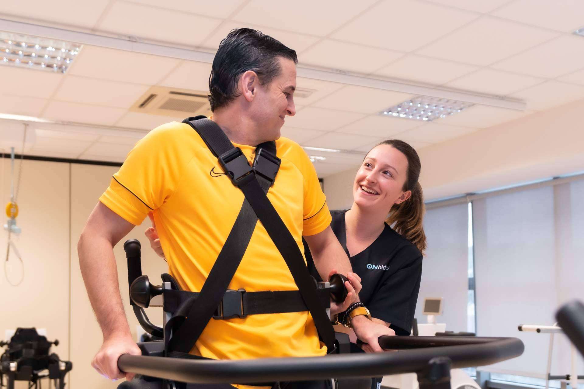 Rehabilitación ictus con los expertos de Movex Clinics es más eficaz, llega más allá y en menos tiempo