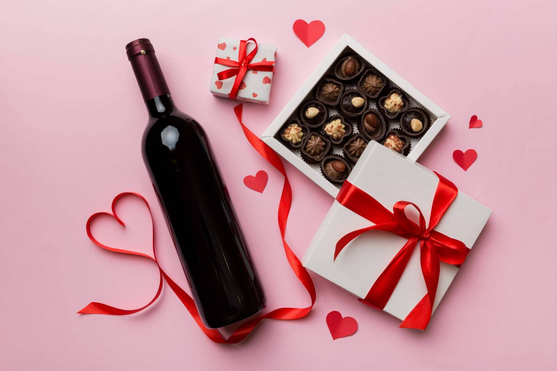 En Hogar y Más se puede encontrar decoración para San Valentín