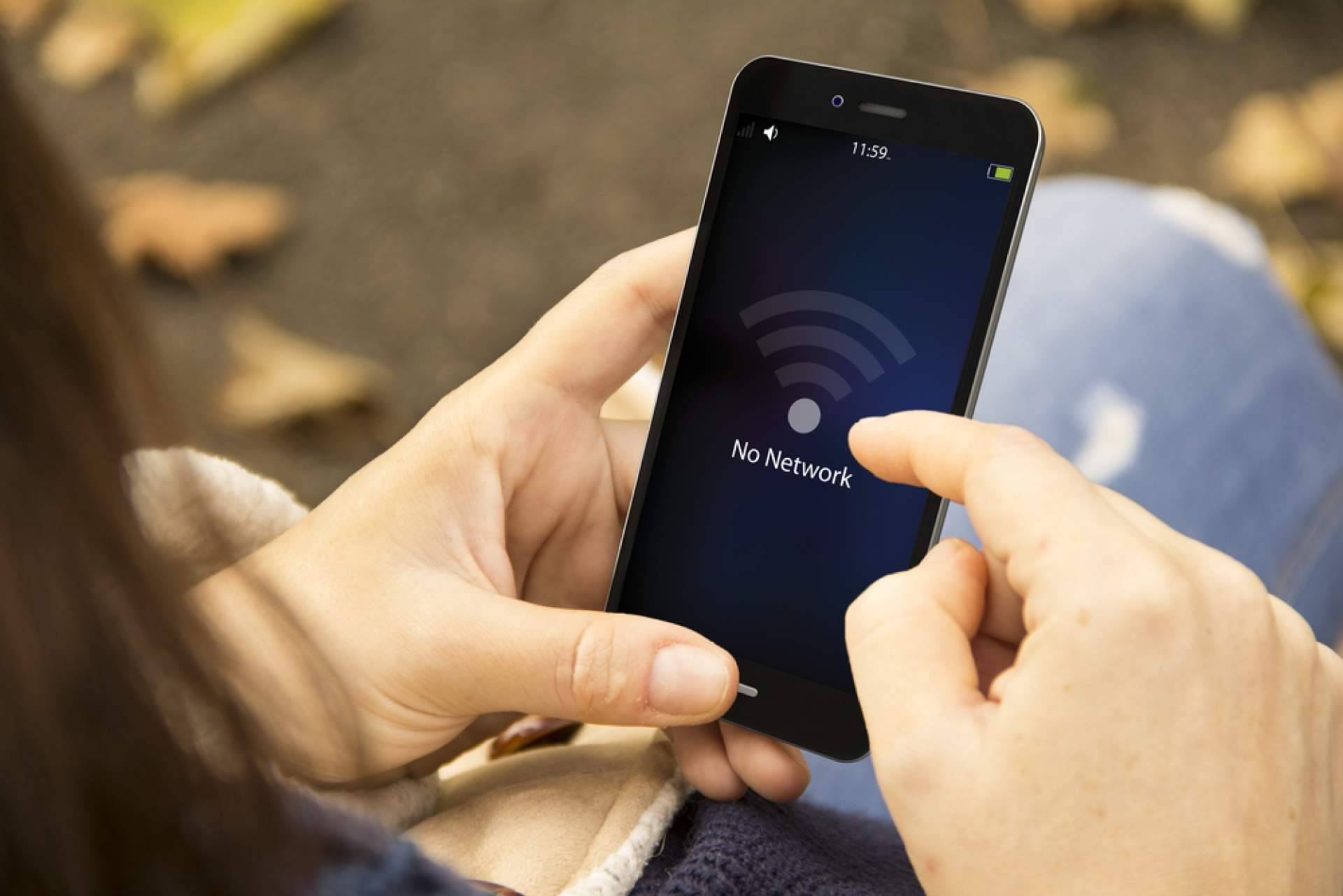 Conseguir una mejor cobertura móvil 5G en naves industriales, con Lamartel
