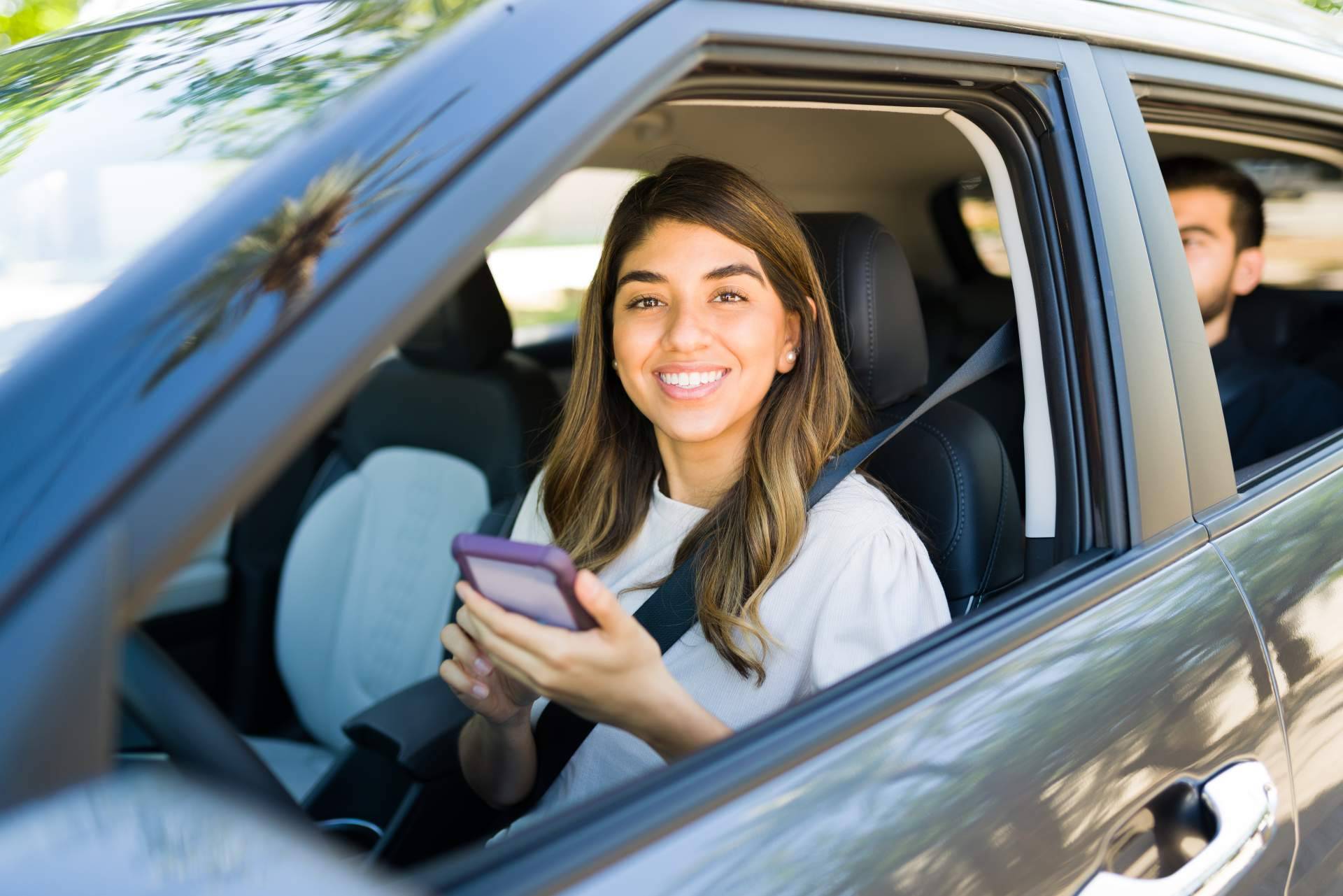 La compañía Cybertrack GPS realiza la instalación de localizadores para vehículos