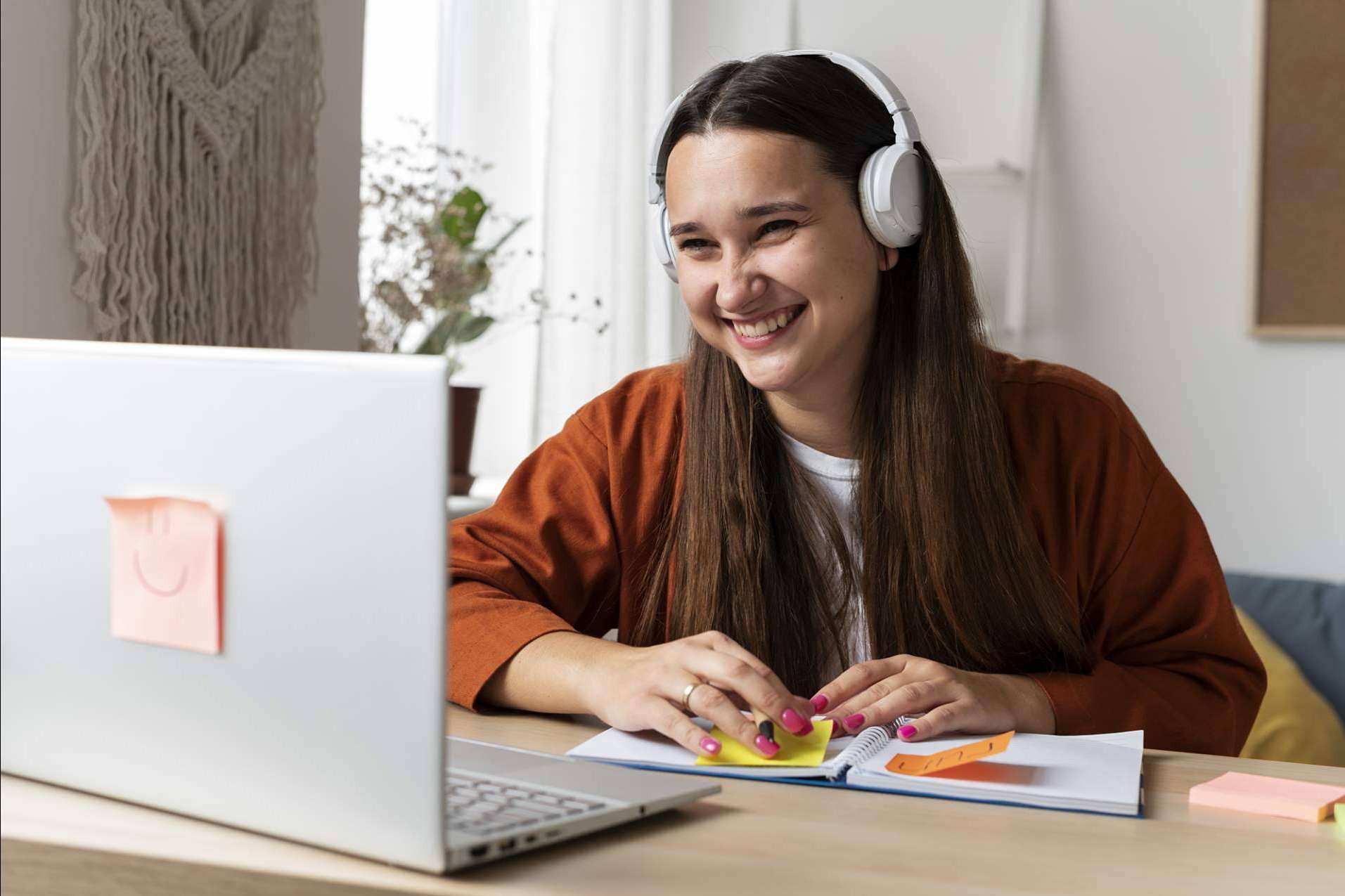 Cómo es la web que ayuda a conseguir cursos de inglés gratis en Estados Unidos