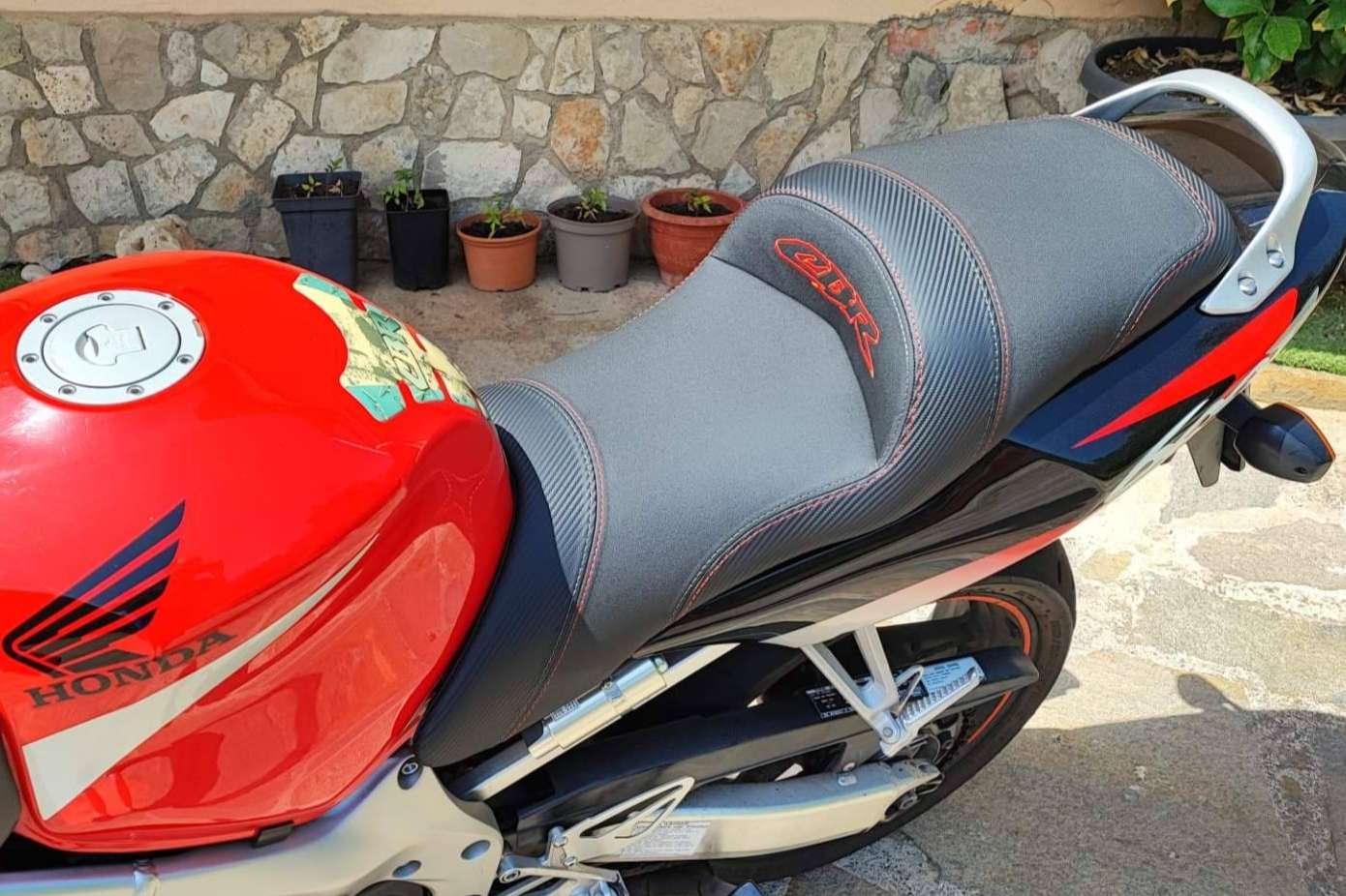 JM-Fundas asegura que un asiento cómodo es un gran compañero para viajar en moto