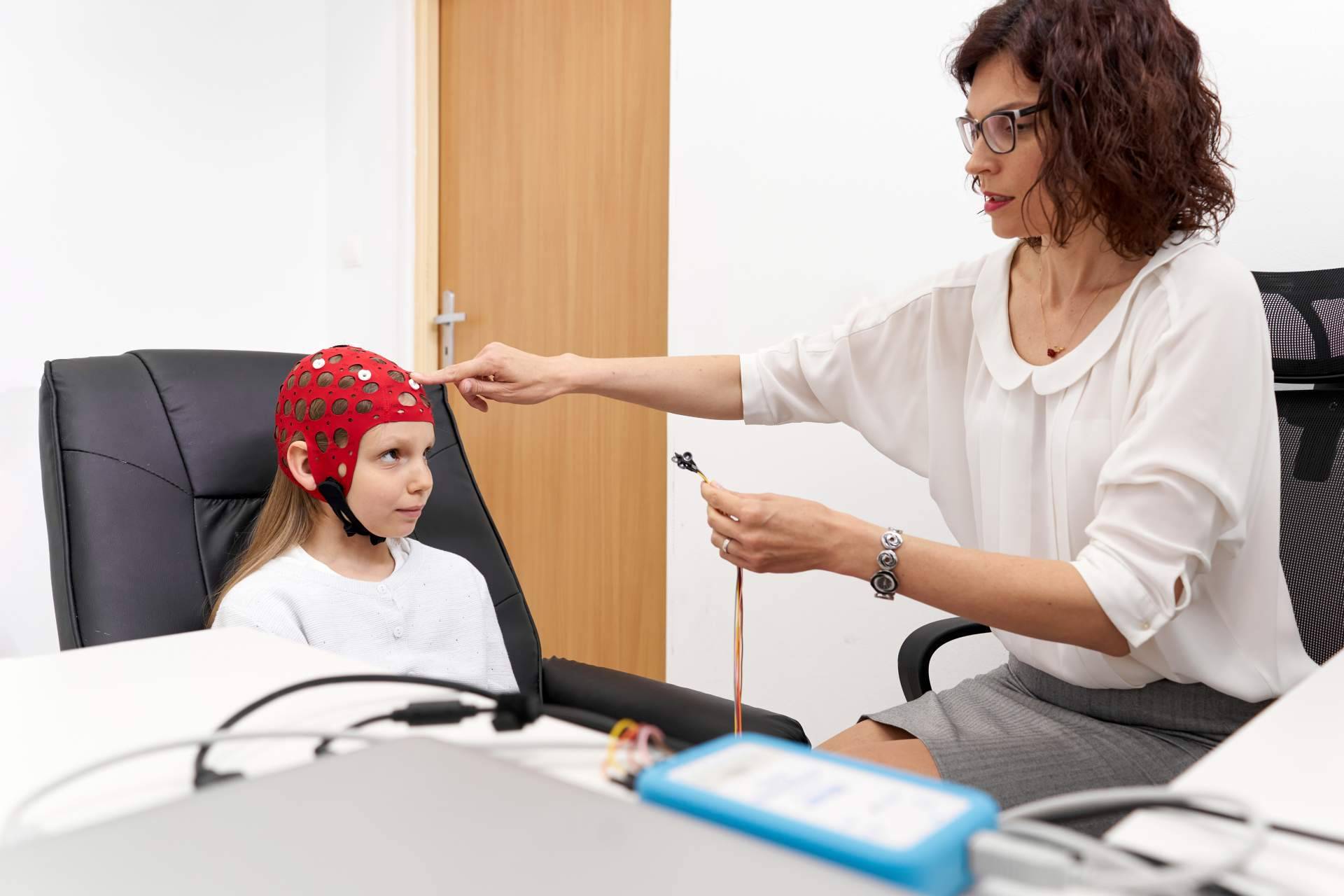 SMR Psicología acerca del entrenamiento cerebral y el sueño