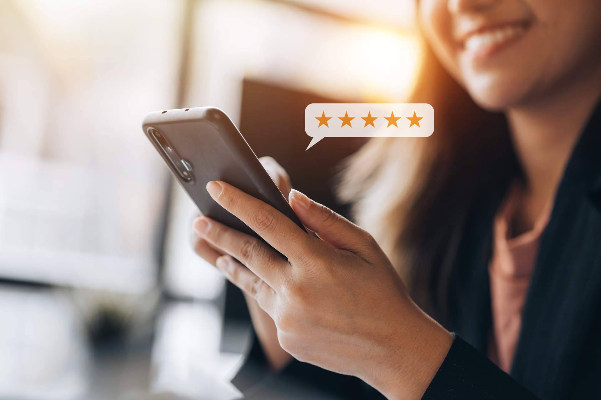 Los principales beneficios de comprar reseñas de Google, por Maps&SEO