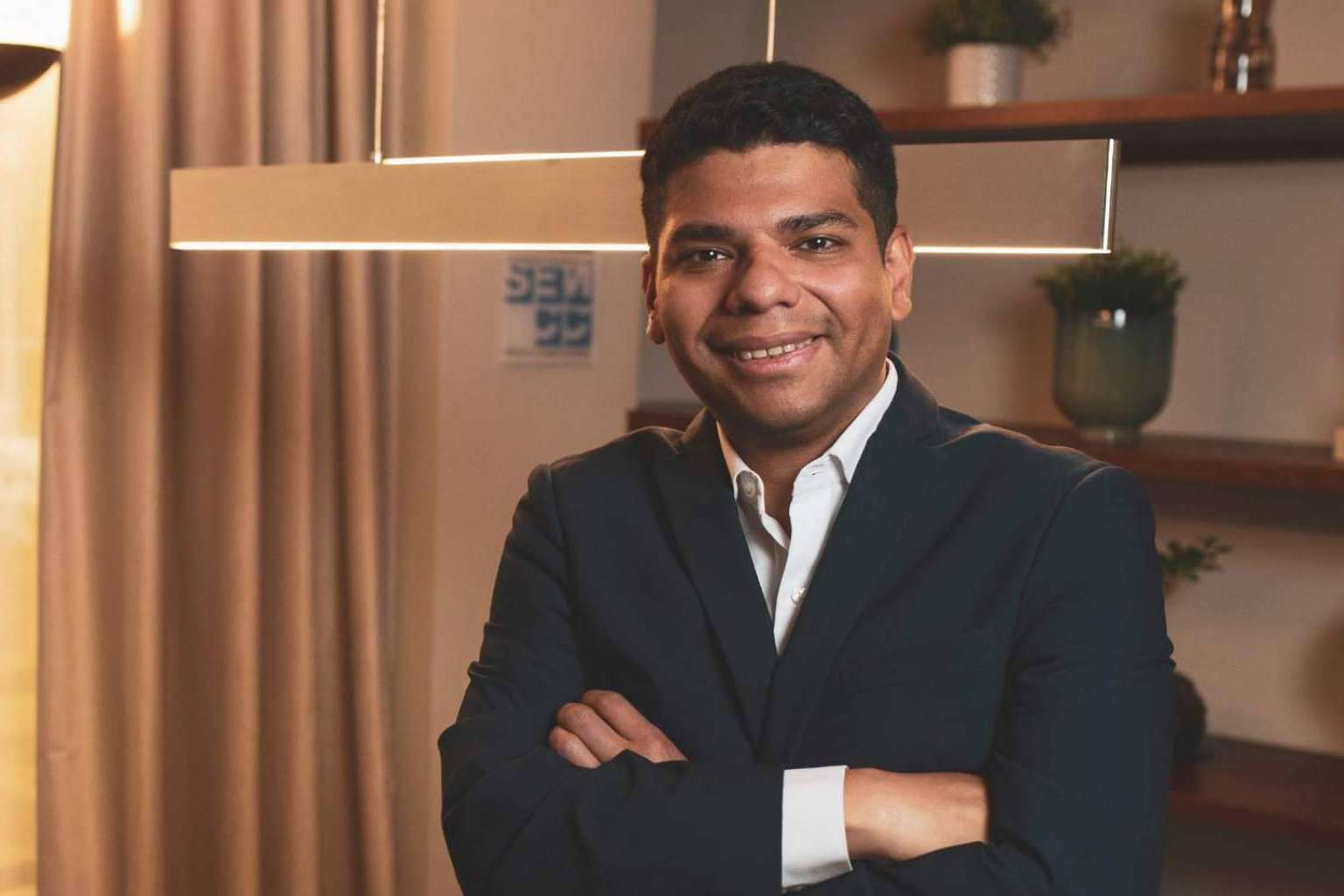 Microcapilar Hair Clinic, con el especialista en microinjerto capilar, el doctor Antonio Fernández Brito