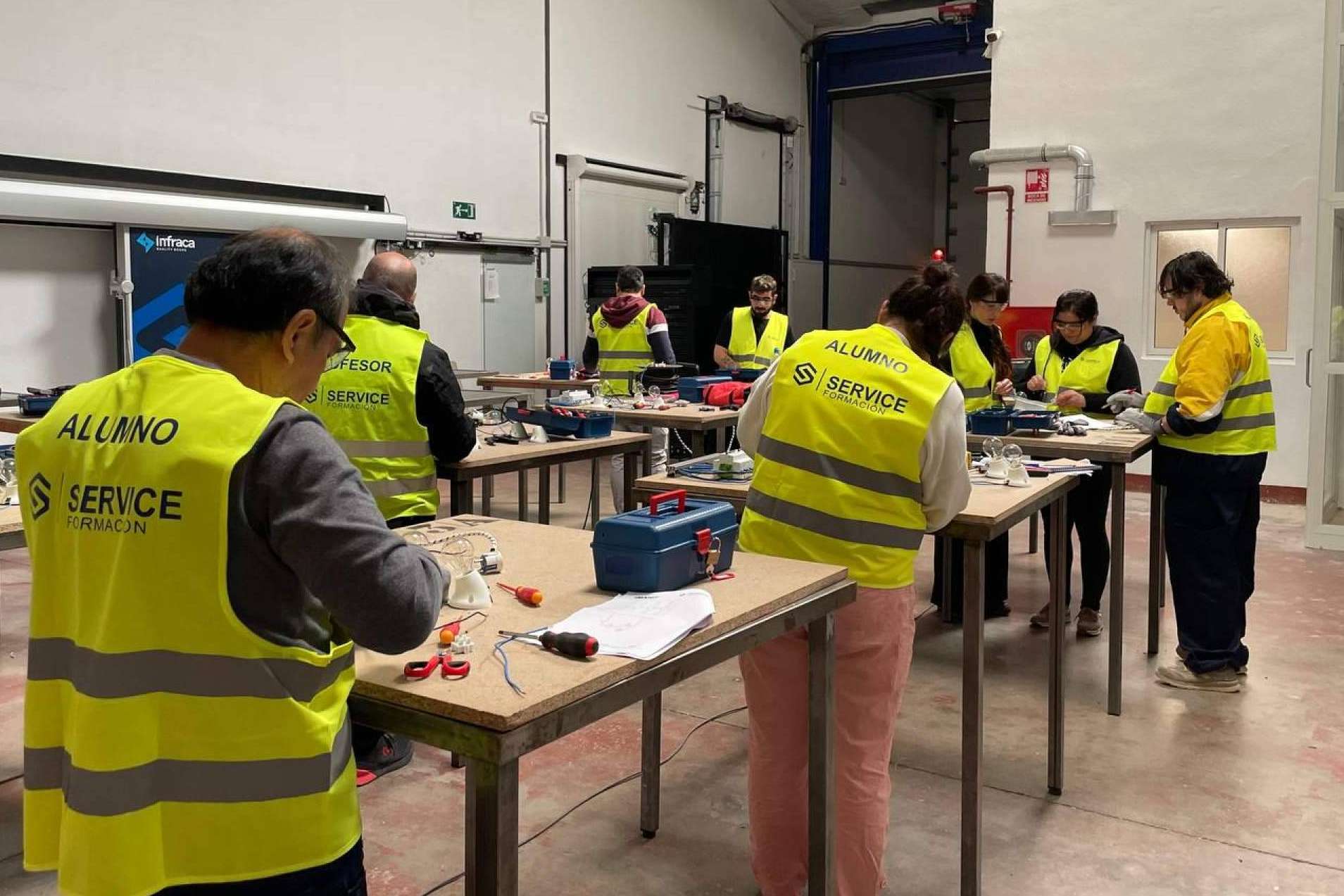 Un centro de formación acreditado por el SEPE y la Comunidad de Madrid, Servicedoor Formación