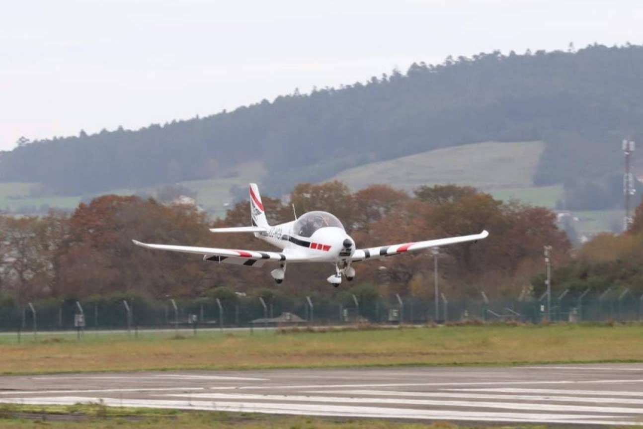 Vuelo de bautismo y curso de piloto de Asturfly; una puerta de entrada al mundo de la aviación