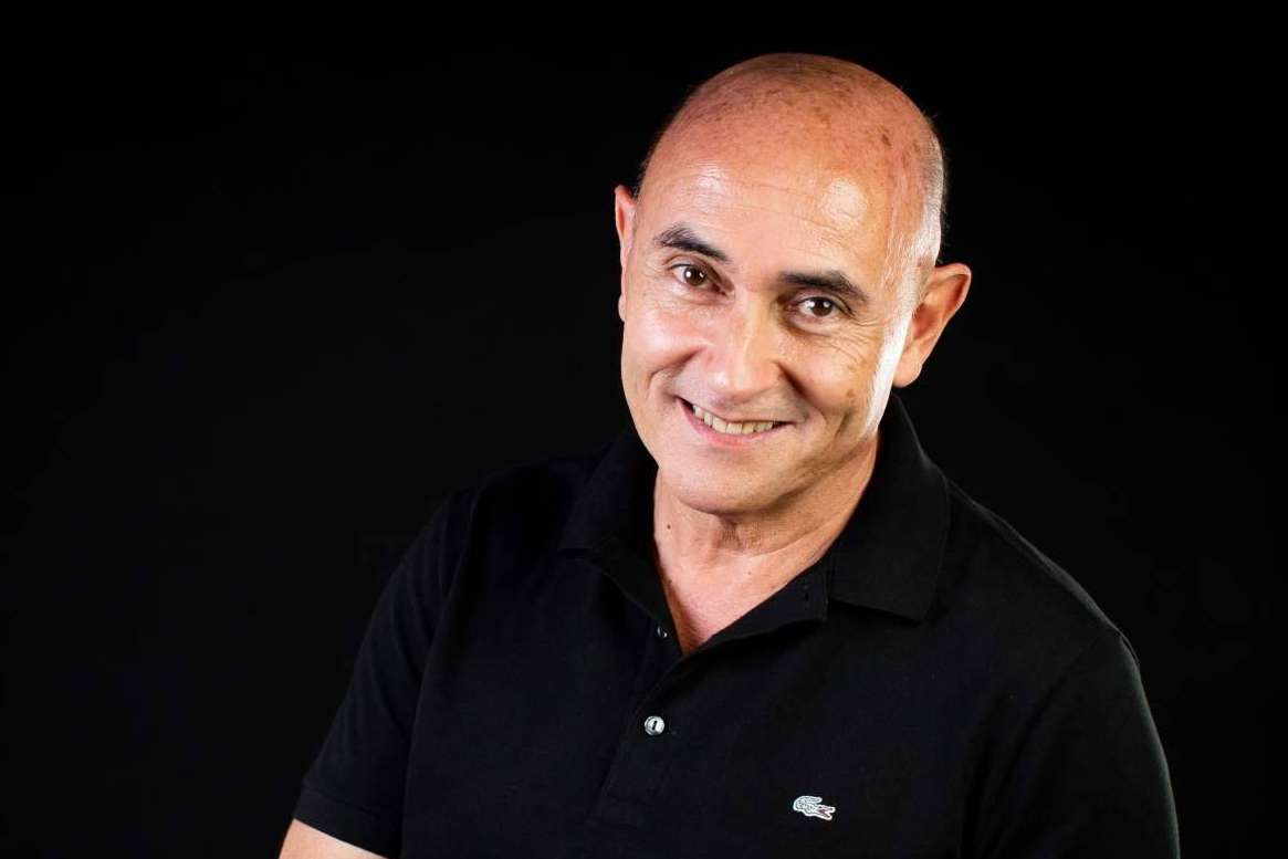 La Importancia de Elegir al Fotógrafo Ideal para una Foto de LinkedIn, Una Inversión en el Futuro Profesional