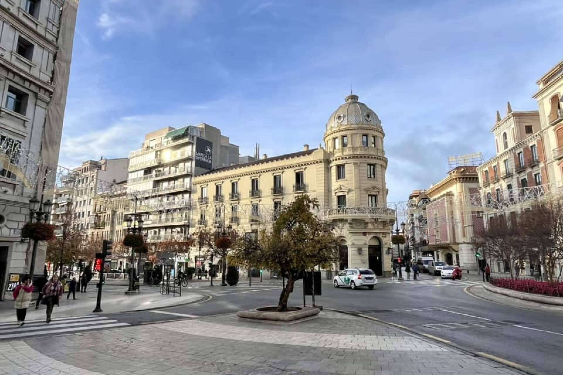 Centro Comercial Abierto de Granada apuesta por la reducción de la huella de carbono para comercios y clientes y la campaña Compra en el Centro y deja Huella, No Carbono
