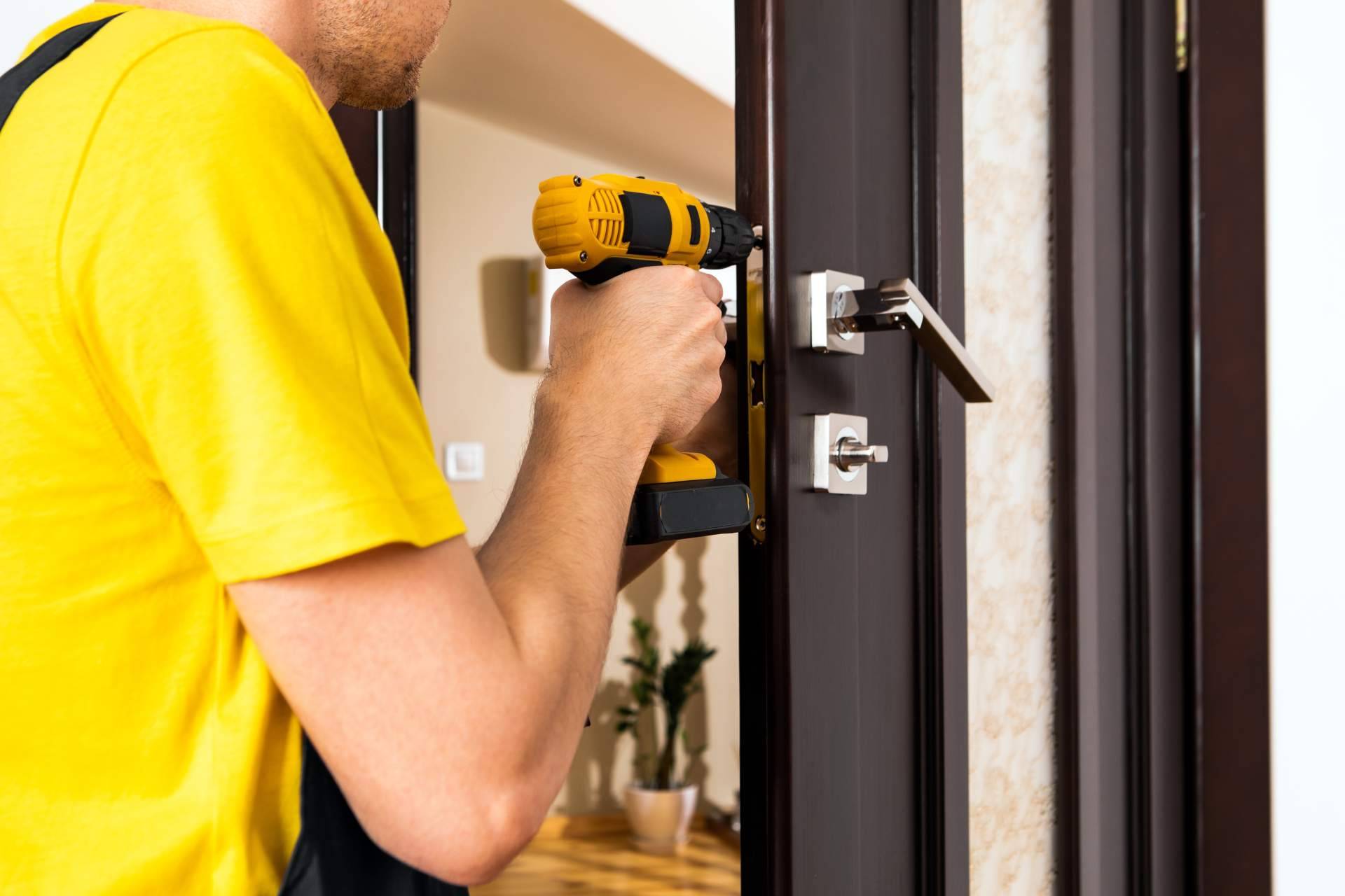 Servicio de cerrajería 24/7 en Madrid; apertura de puertas a precios ajustados