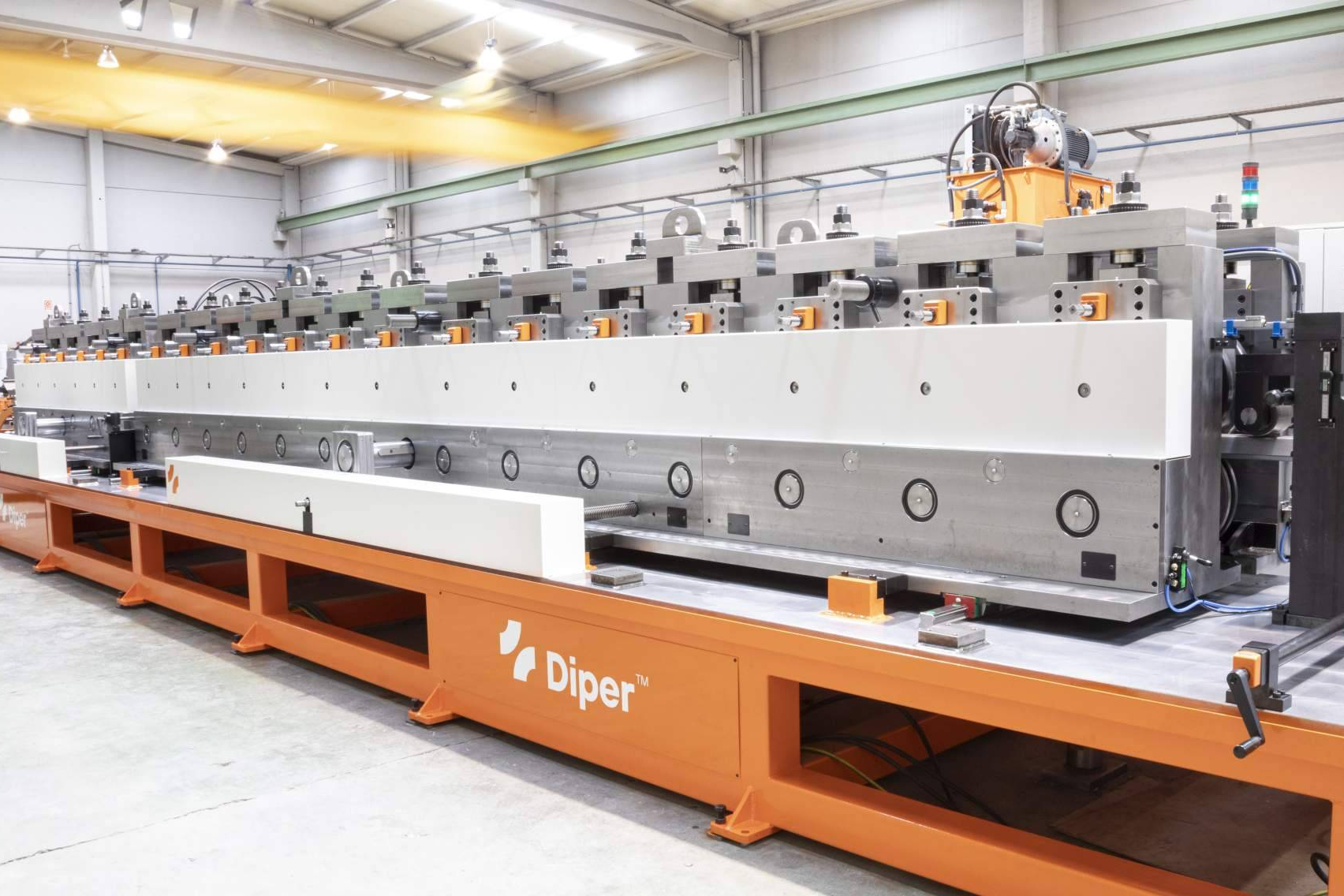 Diper Maquinaria mostrará sus líneas de perfilado en Advanced Manufacturing Madrid 2025
