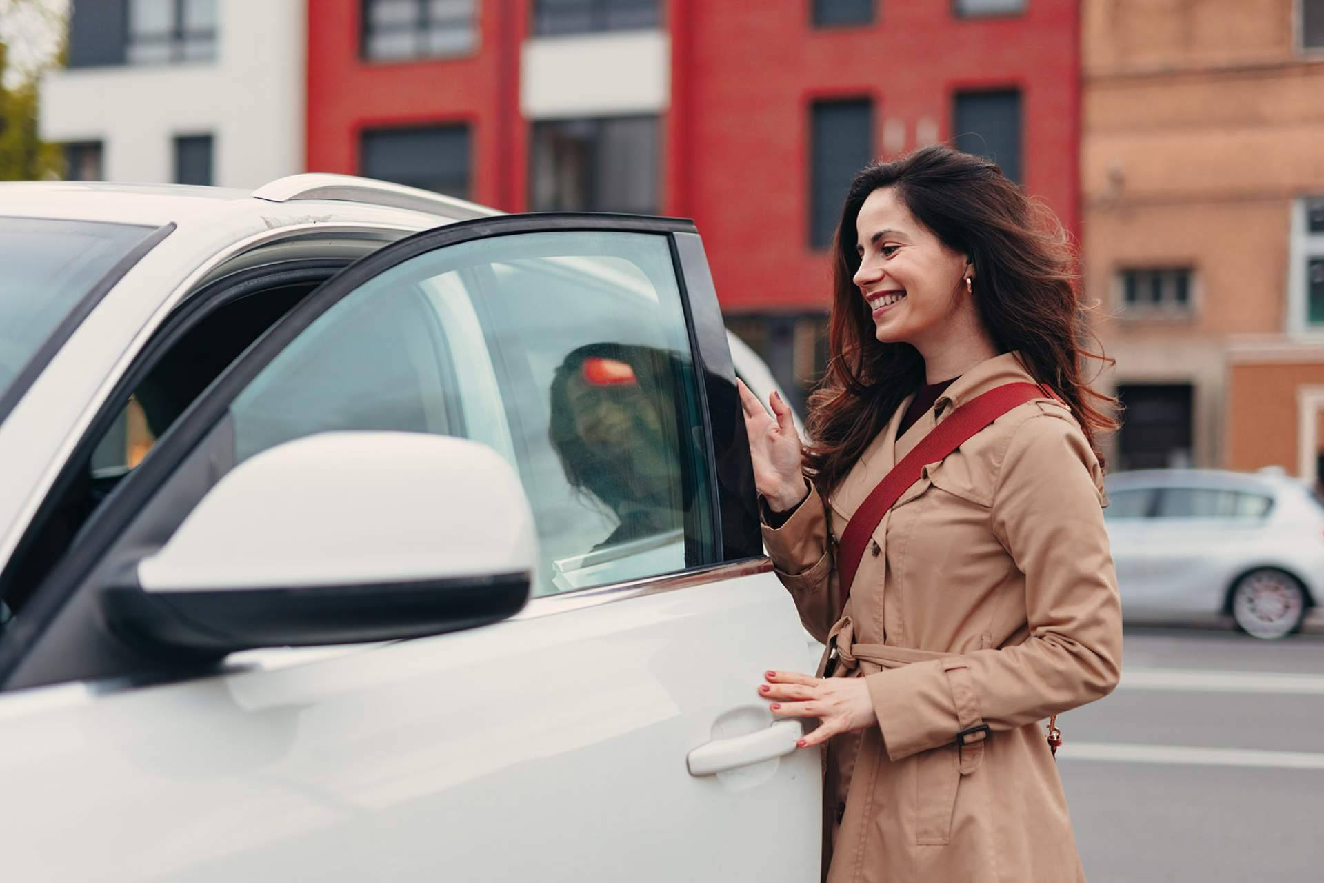 La propuesta de Línea Directa destaca por su equilibrio entre precio, cobertura y servicio como aseguradora de coche