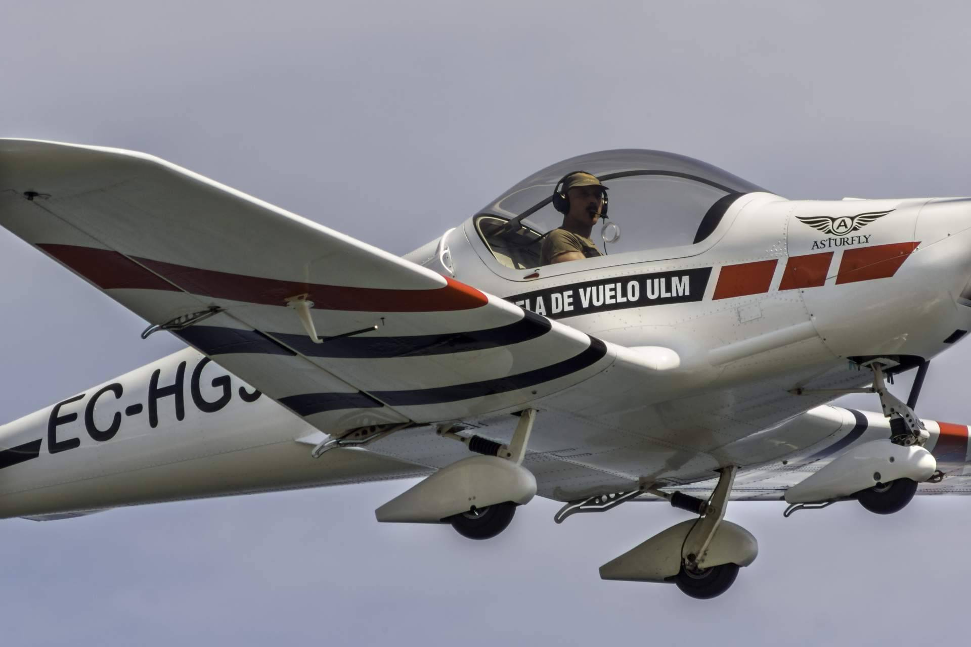 Piloto a los 60; por qué volar un ultraligero no es solo cosa de jóvenes