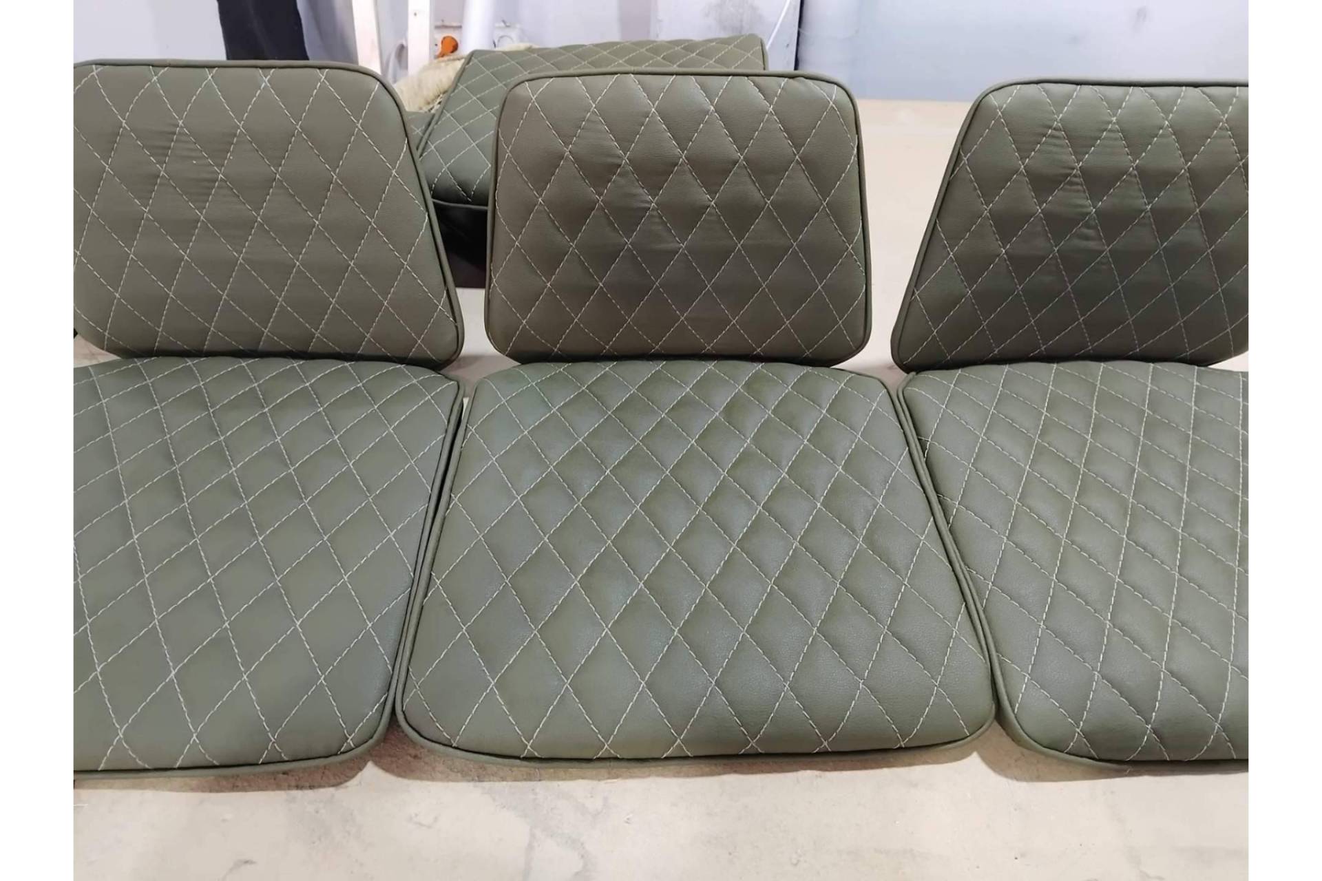 Tapicero a domicilio Madrid; cómo tapizar sofás, sillas y cabeceros con telas duraderas y presupuesto claro