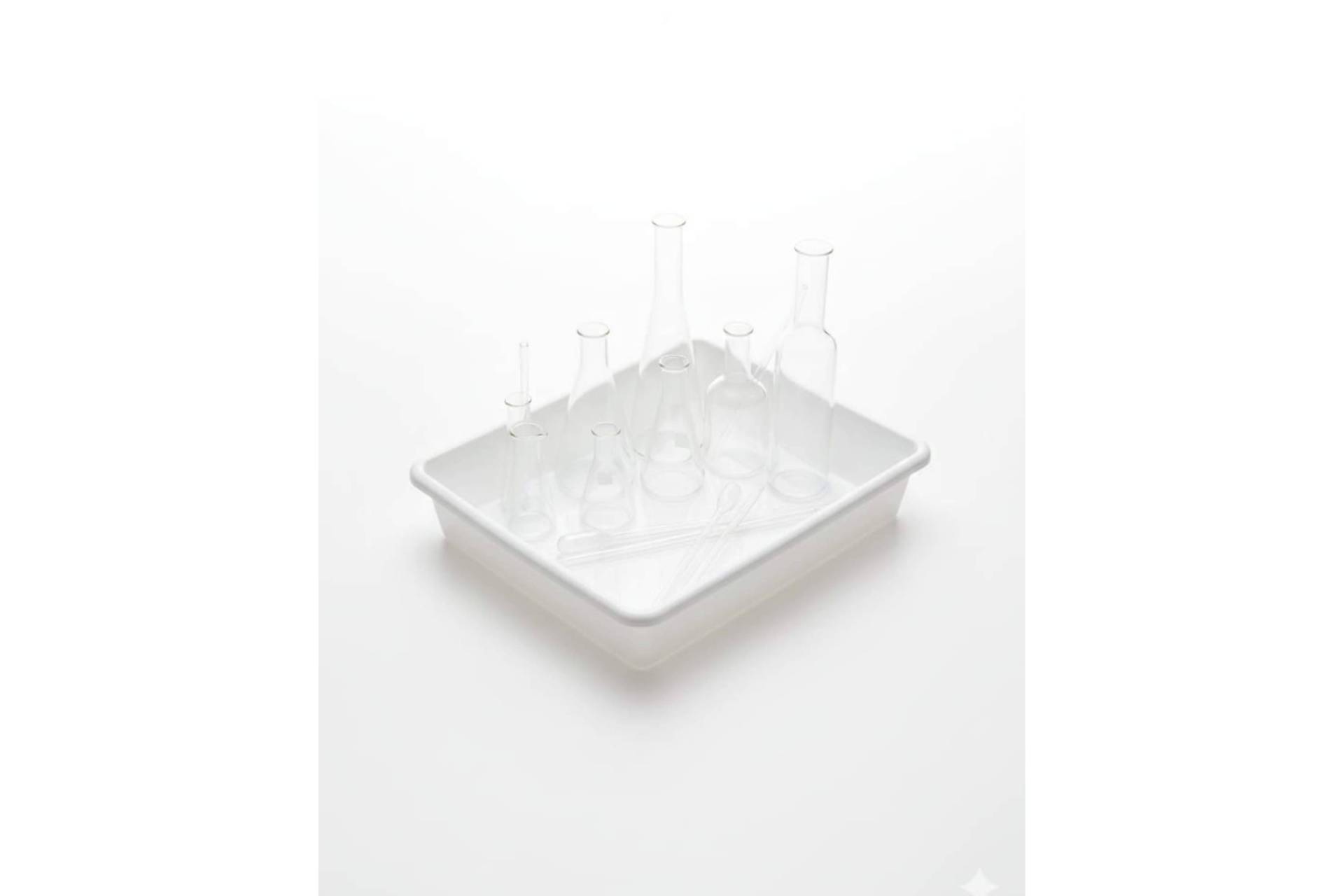 Bandejas blancas laboratorio en polipropileno Cat 5; fabricación nacional para entornos exigentes