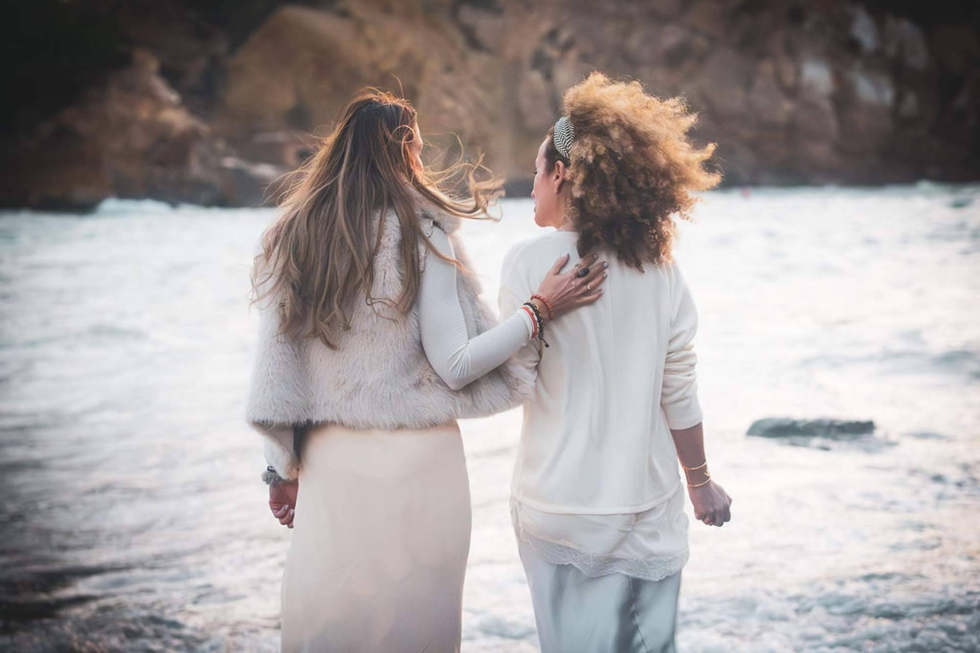 Retiro Mujer Raíz en Ibiza; Bienestar y transformación femenina guiados por Tania Kundalini