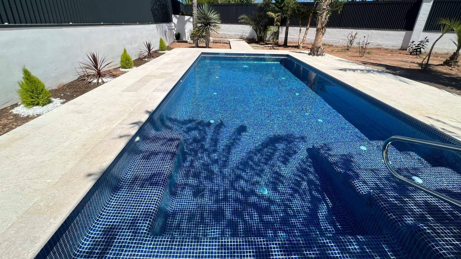 Pool Tiger Europe ofrece una solución sostenible para mantener el agua de piscinas cristalina y saludable